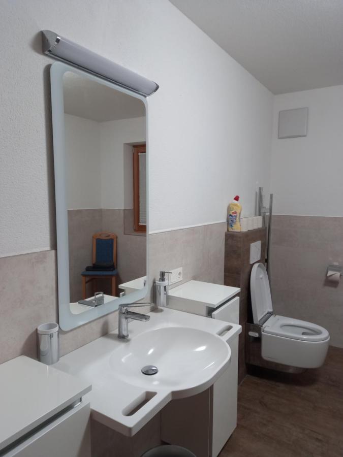Grosszuegiges Apartment Georg Mayrhofen Barrierefrei Hollenzen Bagian luar foto