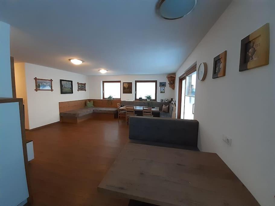 Grosszuegiges Apartment Georg Mayrhofen Barrierefrei Hollenzen Bagian luar foto